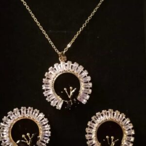 Zircon pendant set with big round stud earrings